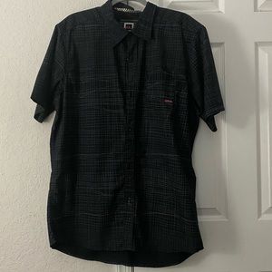Quick Silver XL button down shirt.